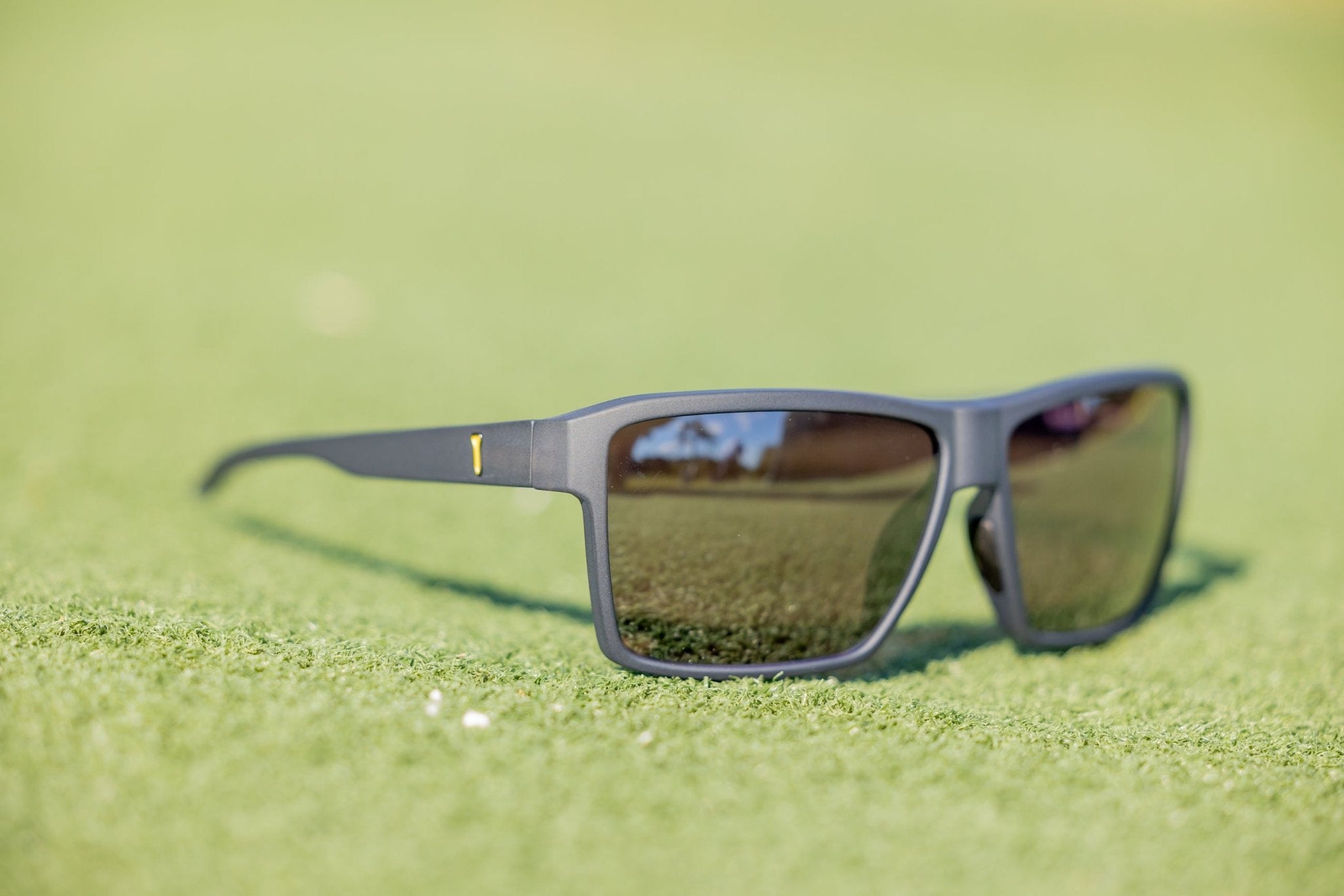 Redfin Polarized Golf Sunglasses - Redfin x Birdi Edition - Claret